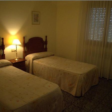 Hostal El Violi Cardona Esterno foto