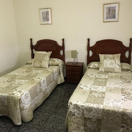 Hostal El Violi Cardona Esterno foto