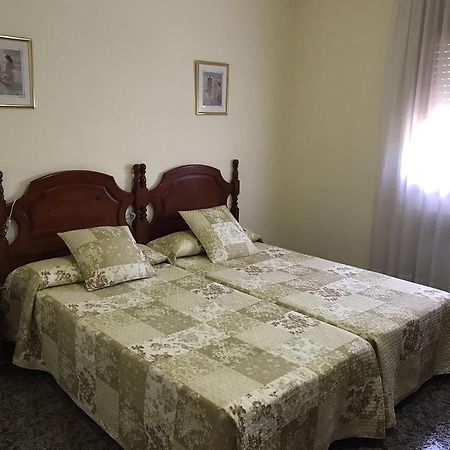 Hostal El Violi Cardona Esterno foto