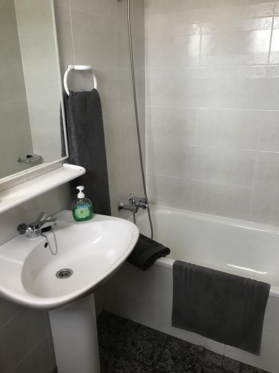 Hostal El Violi Cardona Esterno foto